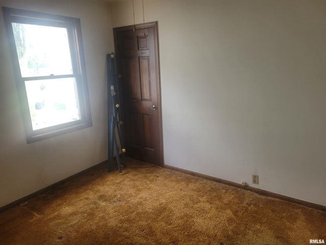 332 HERMAN Street, Pekin, IL 61554