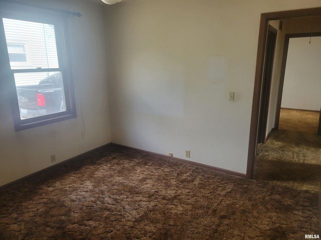 332 HERMAN Street, Pekin, IL 61554