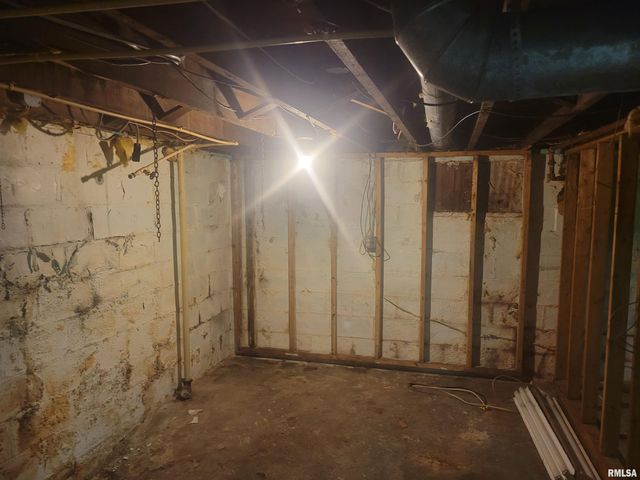 332 HERMAN Street, Pekin, IL 61554