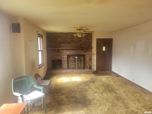 332 HERMAN Street, Pekin, IL 61554