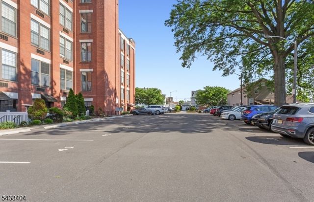 366 Trenton Ave 4E, Paterson City, NJ 07503