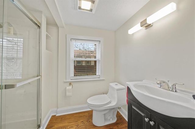 645 E 62nd Street, Kansas City, MO 64110