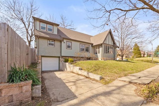 645 E 62nd Street, Kansas City, MO 64110