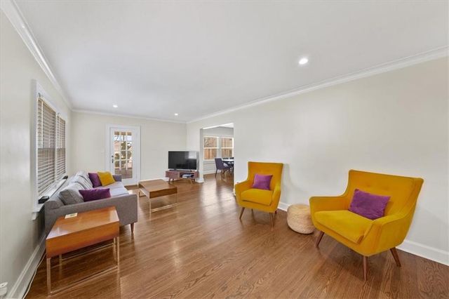 645 E 62nd Street, Kansas City, MO 64110