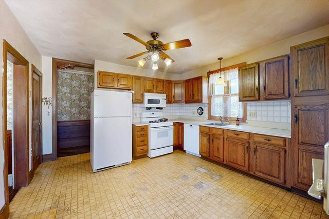 4 Woodside Park, Winthrop, MA 02152