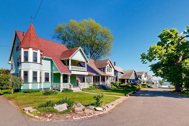 4 Woodside Park, Winthrop, MA 02152