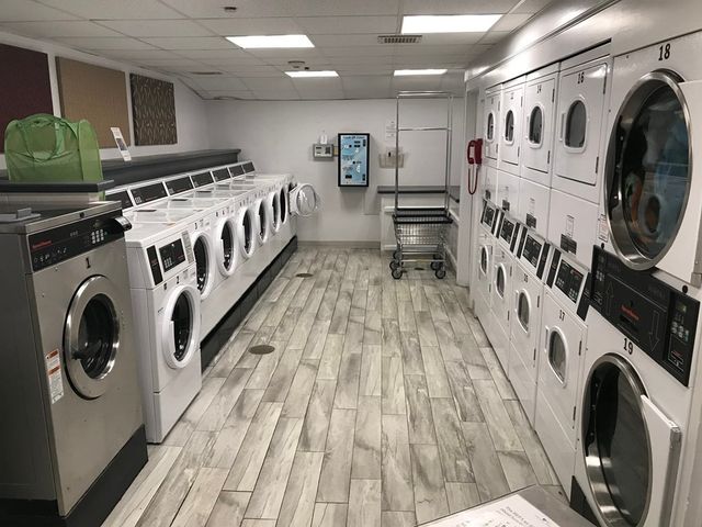 44 Washington St 411, Brookline, MA 02445