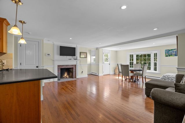 109 Misty Meadow Ln 4, Chatham, MA 02650