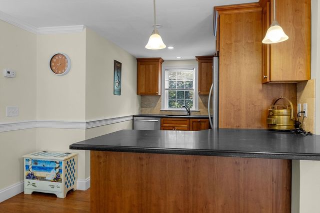 109 Misty Meadow Ln 4, Chatham, MA 02650