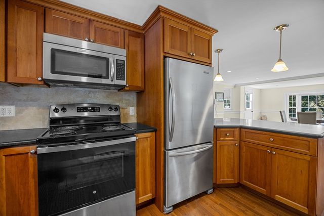 109 Misty Meadow Ln 4, Chatham, MA 02650