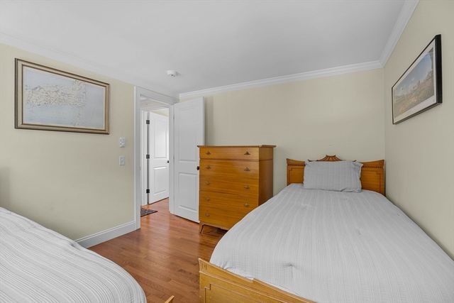 109 Misty Meadow Ln 4, Chatham, MA 02650