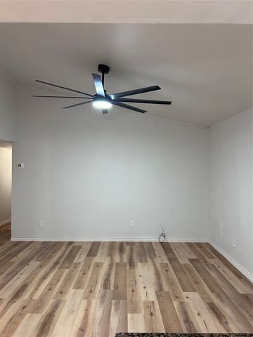 446 Meadowhill Drive, Garland, TX 75043