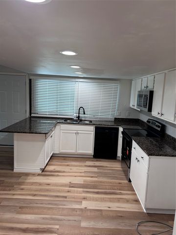 446 Meadowhill Drive, Garland, TX 75043