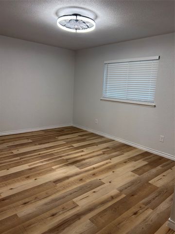 446 Meadowhill Drive, Garland, TX 75043