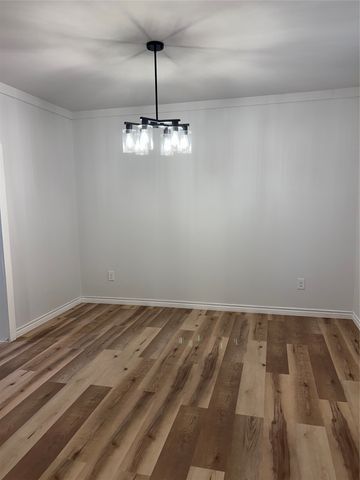 446 Meadowhill Drive, Garland, TX 75043