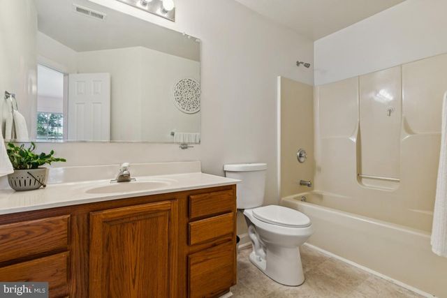 7819 WELLINGTON DR, Warrenton, VA 20186