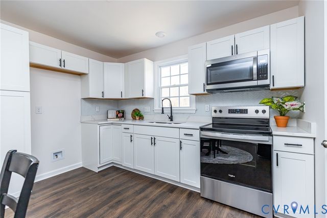 20501 Hickory Ct, South Chesterfield, VA 23803