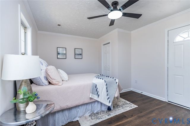 20501 Hickory Ct, South Chesterfield, VA 23803