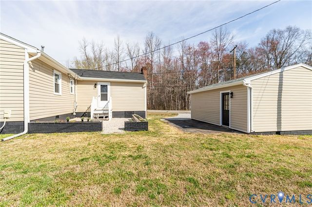 20501 Hickory Ct, South Chesterfield, VA 23803