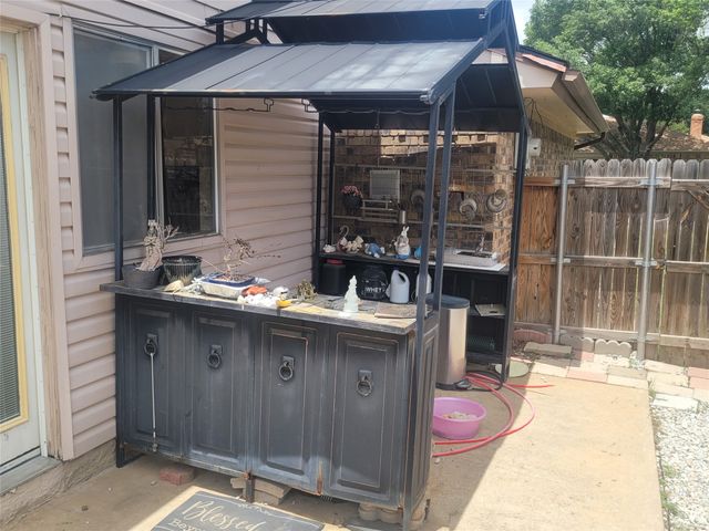 4100 Longleaf Lane, Fort Worth, TX 76137