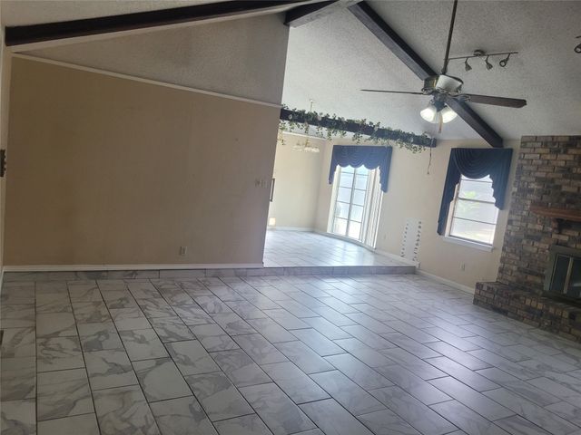 4100 Longleaf Lane, Fort Worth, TX 76137