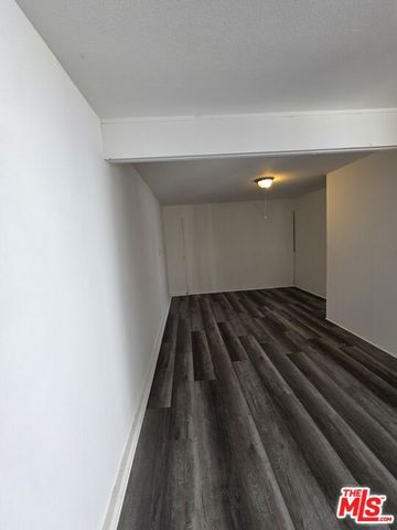 611 W 109th Street, Los Angeles, CA 90044