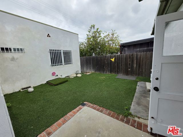 611 W 109th Street, Los Angeles, CA 90044