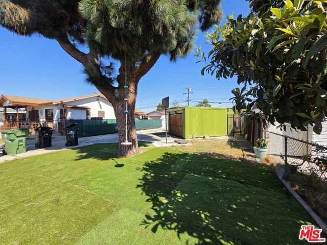 611 W 109th Street, Los Angeles, CA 90044
