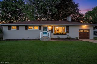 1207 Clinton Avenue SE, North Canton, OH 44720