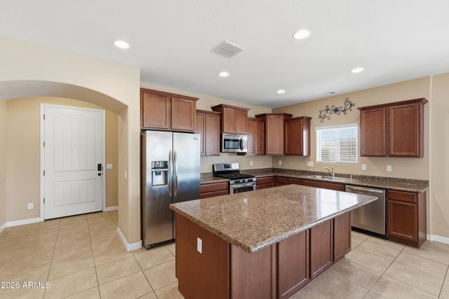 9413 W GEORGIA Avenue, Glendale, AZ 85305