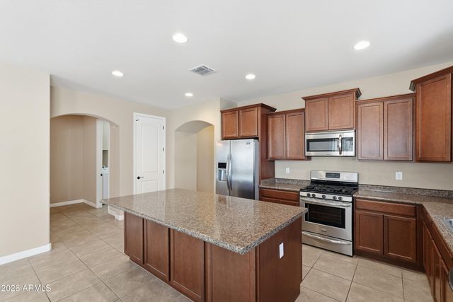 9413 W GEORGIA Avenue, Glendale, AZ 85305