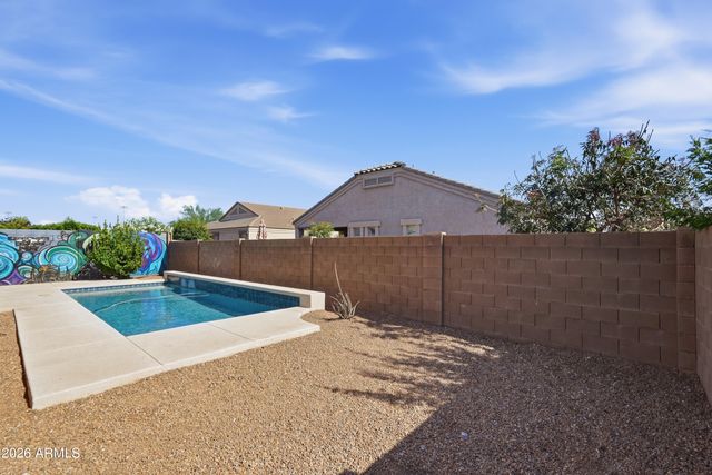 9413 W GEORGIA Avenue, Glendale, AZ 85305
