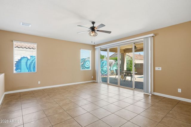 9413 W GEORGIA Avenue, Glendale, AZ 85305