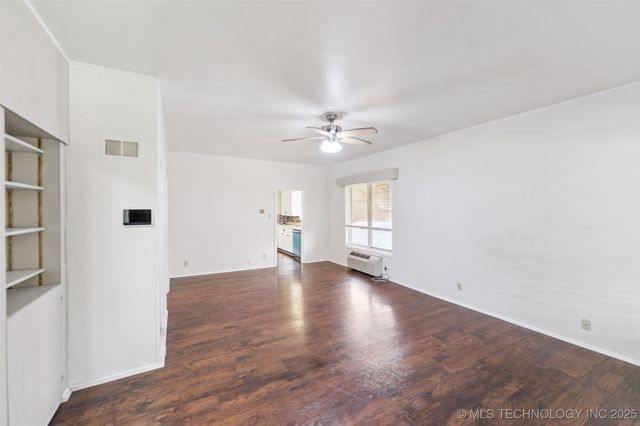 111 S Chickasaw Avenue, Bartlesville, OK 74003