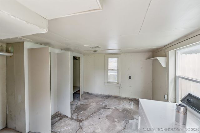 111 S Chickasaw Avenue, Bartlesville, OK 74003