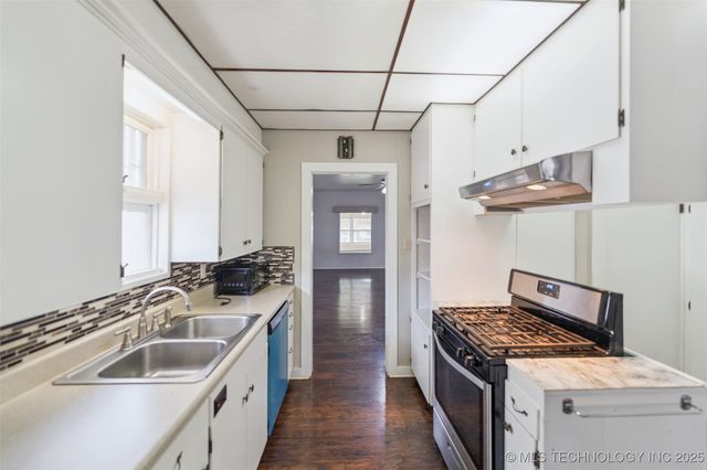 111 S Chickasaw Avenue, Bartlesville, OK 74003