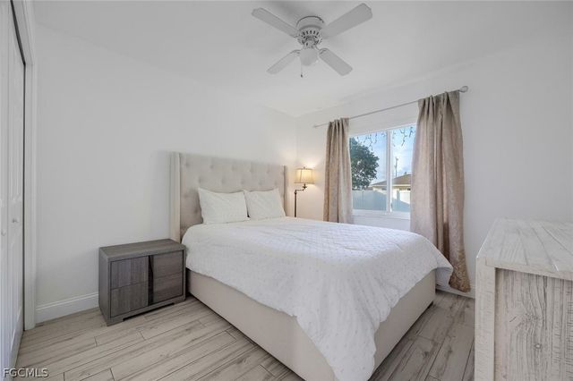 1724 SW 31 LN, Cape Coral, FL 33914