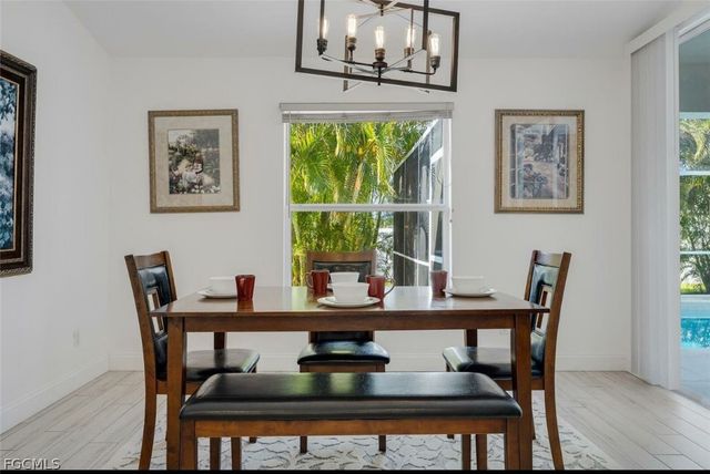 1724 SW 31 LN, Cape Coral, FL 33914