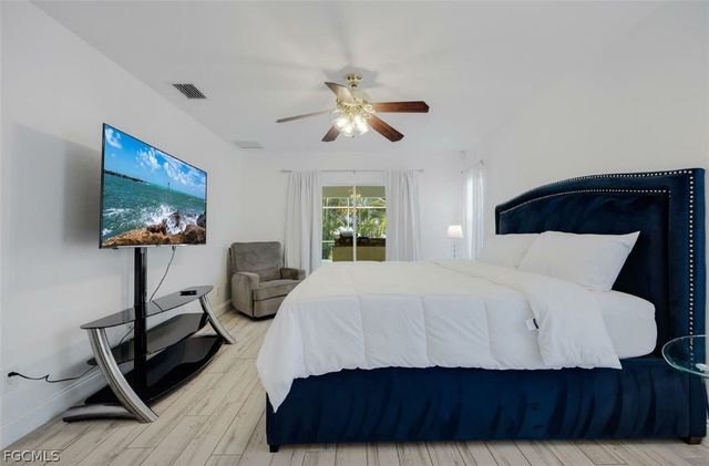 1724 SW 31 LN, Cape Coral, FL 33914