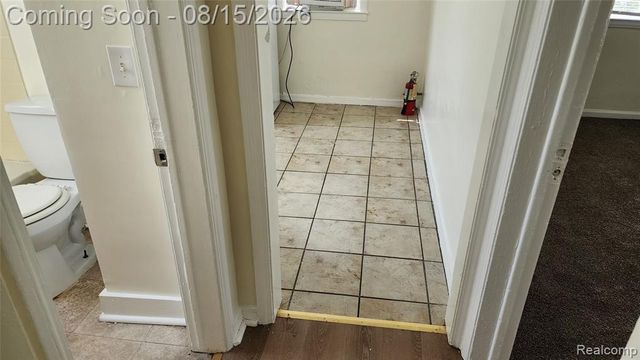 8420 Jewett Avenue, Warren, MI 48089