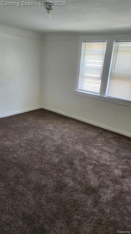 8420 Jewett Avenue, Warren, MI 48089