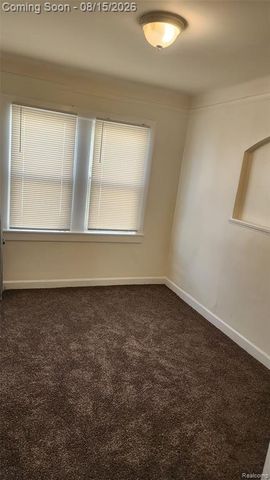 8420 Jewett Avenue, Warren, MI 48089