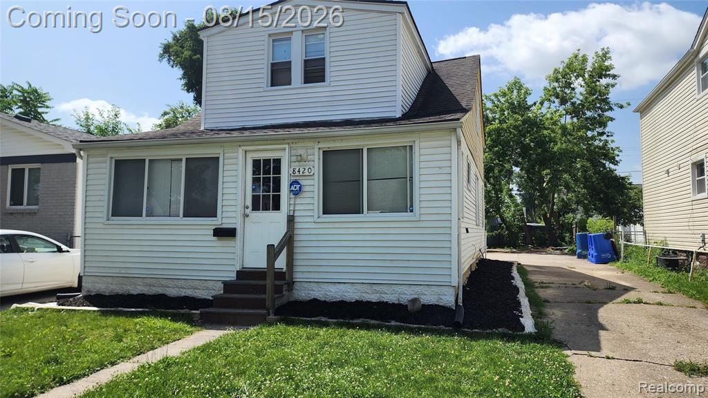 8420 Jewett Avenue, Warren, MI 48089