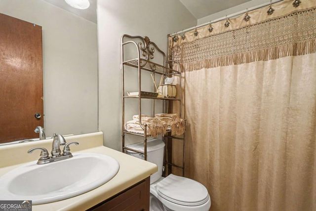 671 Pepperwood Trail, Stone Mountain, GA 30087