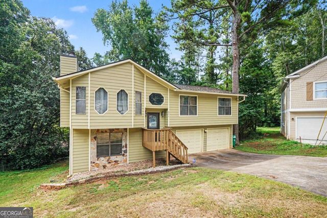 671 Pepperwood Trail, Stone Mountain, GA 30087