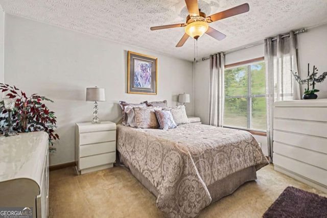 671 Pepperwood Trail, Stone Mountain, GA 30087