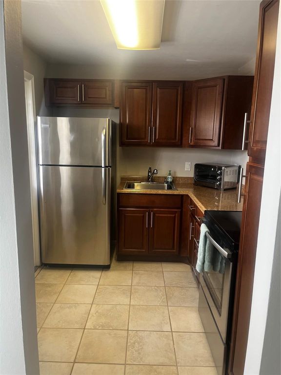 600 NE 2nd Street 207, Dania Beach, FL 33004