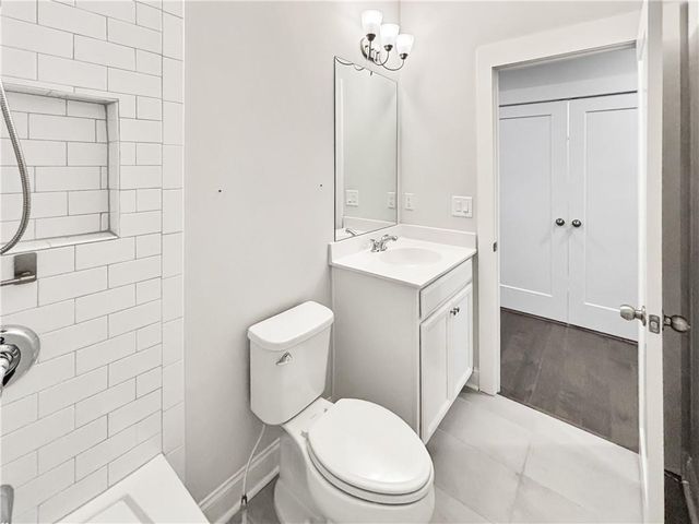 300 Meadow Mill Way, Woodstock, GA 30188