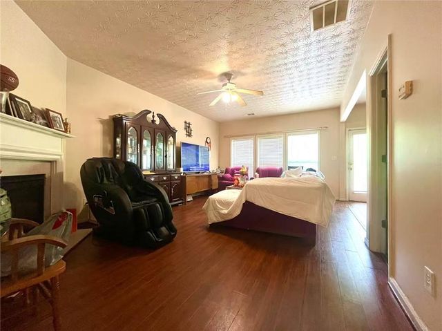 1560 Park Grove Drive, Lawrenceville, GA 30046