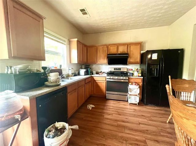 1560 Park Grove Drive, Lawrenceville, GA 30046